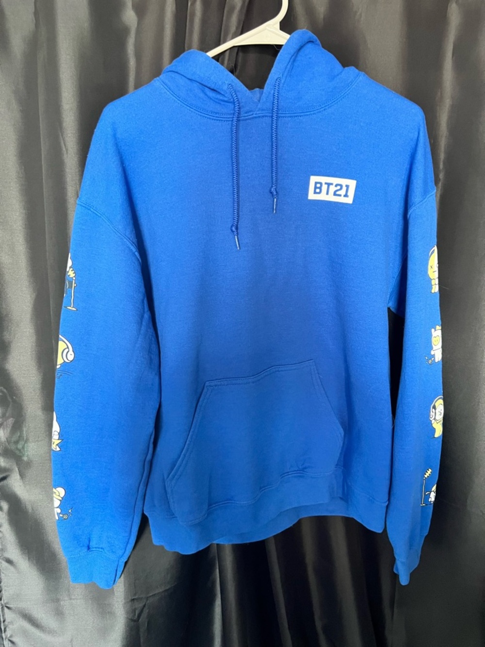 Hot Topic Bt21 Hoodie Large